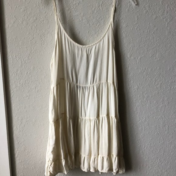 Brandy Melville Dresses & Skirts - BRANDY MELVILLE ICONIC RUFFLE DRESS w/ OPEN BACK